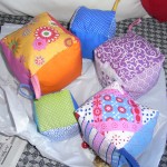 Stoffwürfel aus Patchworkstoffen