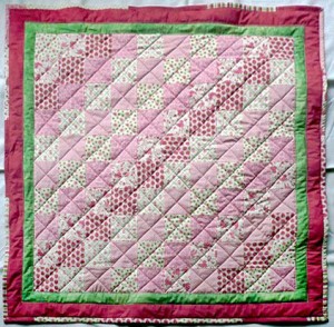 Genähte Kinder-Patchworkdecke von Regina J.