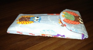 Handy-Tasche aus Eulenstoff