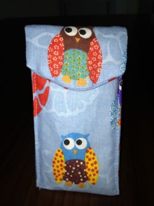 Handy-Tasche aus Eulenstoff