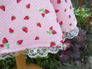 Kleid_Erdbeermuster_3