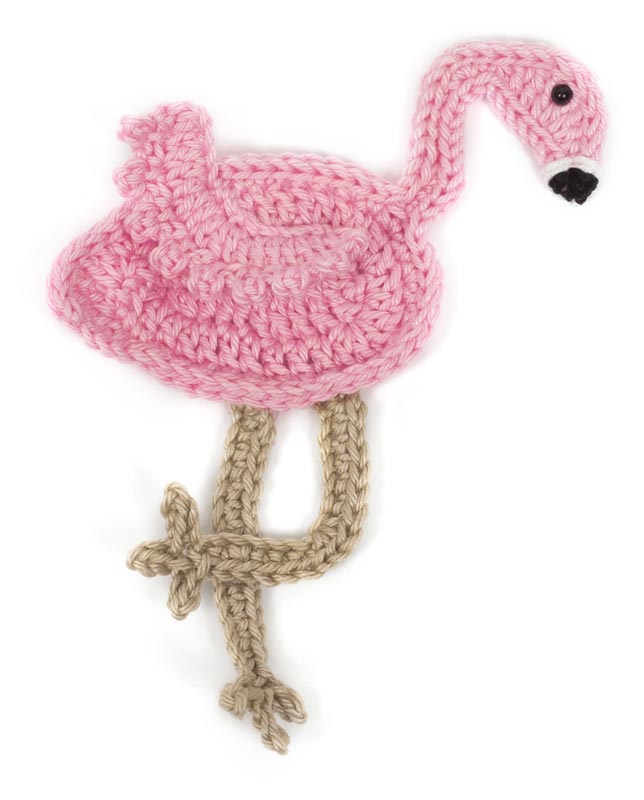Flamingo häkeln Flamingo zusammensetzen und Schnabel sticken