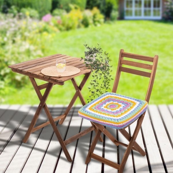 600_px_schmuckbild_sitzkissen_mit_faechermuster