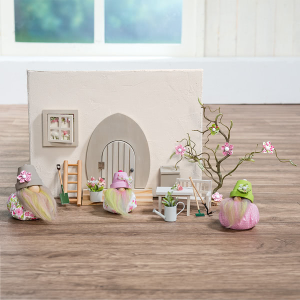 600px_fruehlingswichtel_aus_tontoepfen_schmuckbild