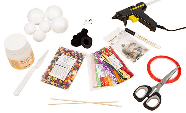 Schneemann aus Styropor basteln - Schritt 1