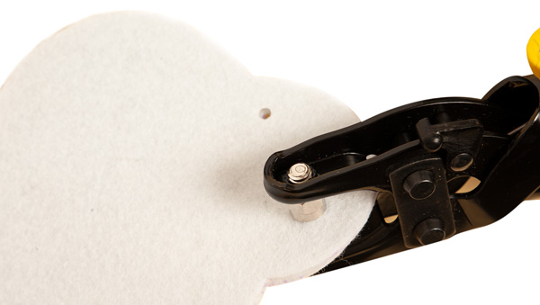 Mobile mit Filzkugeln basteln - Schritt 16