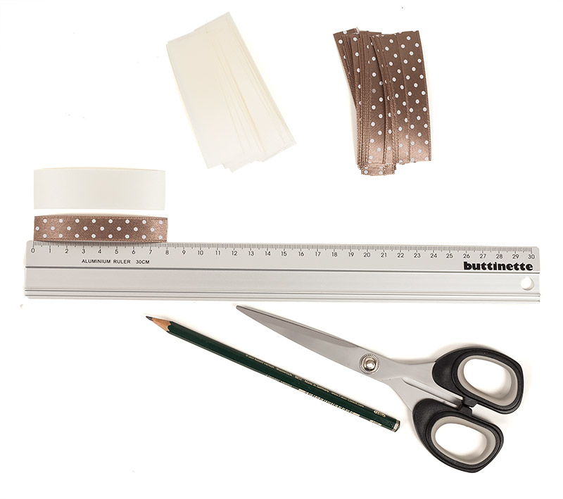 Tannenbaeume-aus-baender_schritt1