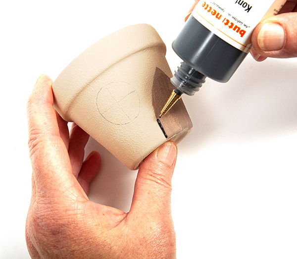 Adventskalender aus Tontöpfen basteln - Schritt 4 Adventskalender aus Tontöpfen basteln - Schritt 4