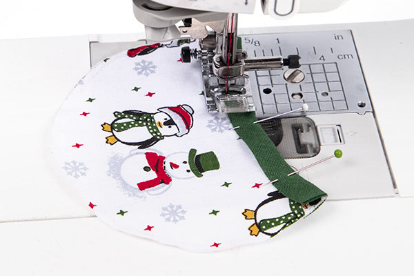 Runde Adventskalendersäckchen nähen - Schritt 4