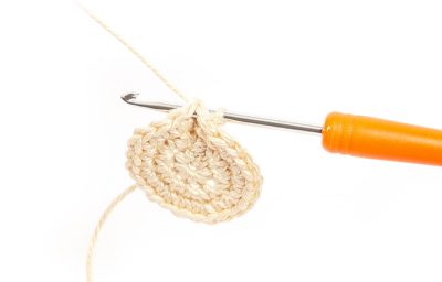 Bierkrug-Anhänger für Vatertag häkeln - Schritt 2