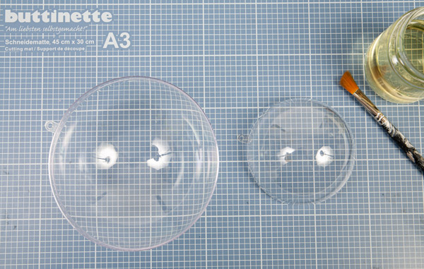 Betonschale mit Muscheln basteln - Schritt 1 Betonschale mit Muscheln basteln - Schritt 1