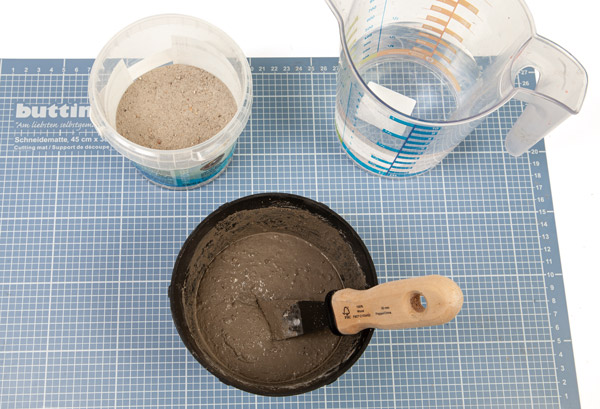 Betonschale mit Muscheln basteln - Schritt 2 Betonschale mit Muscheln basteln - Schritt 2