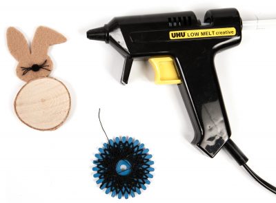 Osterdeko aus Birkenscheiben Osterhasen Schritt 5