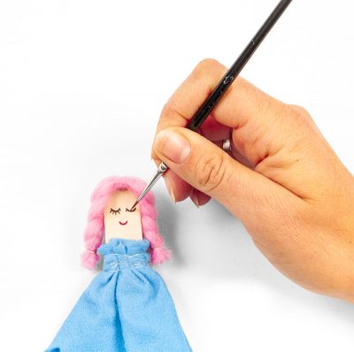 Blumenfeen aus Holzstäbchen basteln - Schritt 5 Blumenfeen aus Holzstäbchen basteln - Schritt 5