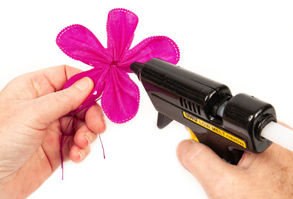 Elfen aus Ziehband basteln - Schritt 4 Elfen aus Ziehband basteln - Schritt 4