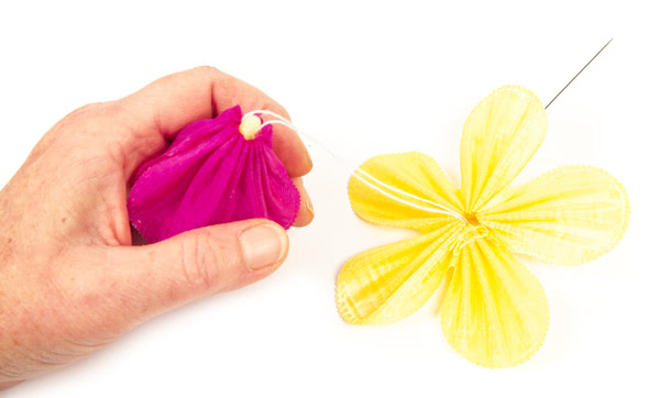 Elfen aus Ziehband basteln - Schritt 8 Elfen aus Ziehband basteln - Schritt 8