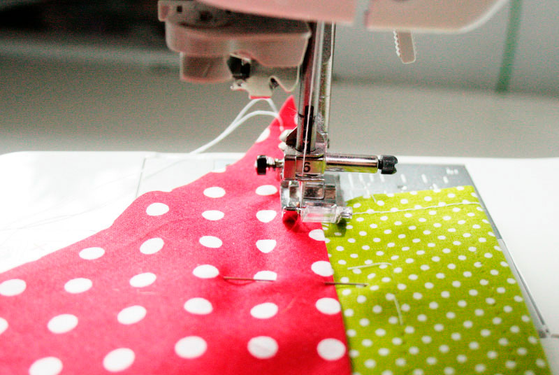 erdbeertasche_kleine_tasche_maschine