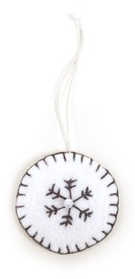 Winterliche Filzanhänger basteln - Schritt 8