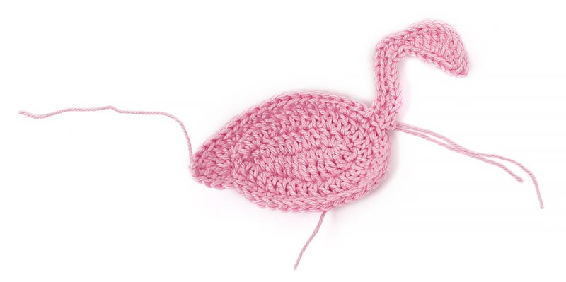 Flamingo häkeln Körper und Kopf umranden