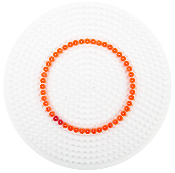 Getränkeschutz aus Bügelperlen basteln - Schritt 1