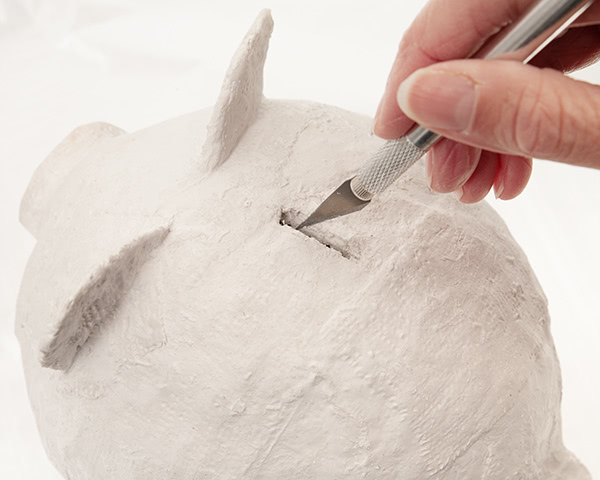 Sparschwein aus Gips basteln - Schritt 11