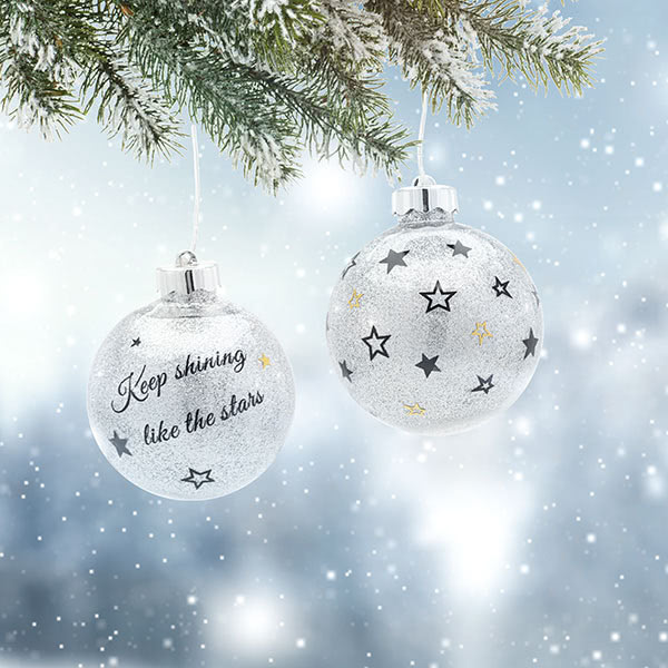 Weihnachtskugeln mit Beleuchtung und Glitzer basteln