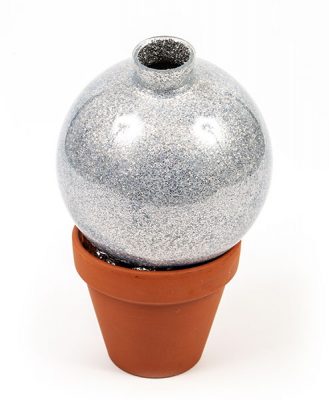 Weihnachtskugeln mit Beleuchtung und Glitzer basteln - Schritt 8