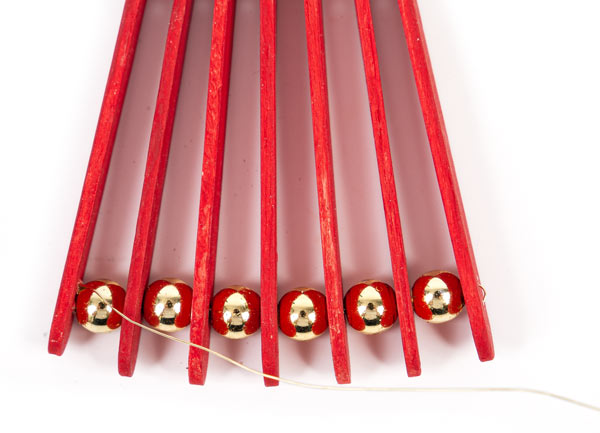 Weihnachtsdeko aus Holzstäbchen basteln - Schritt 10 Weihnachtsdeko aus Holzstäbchen basteln - Schritt 10