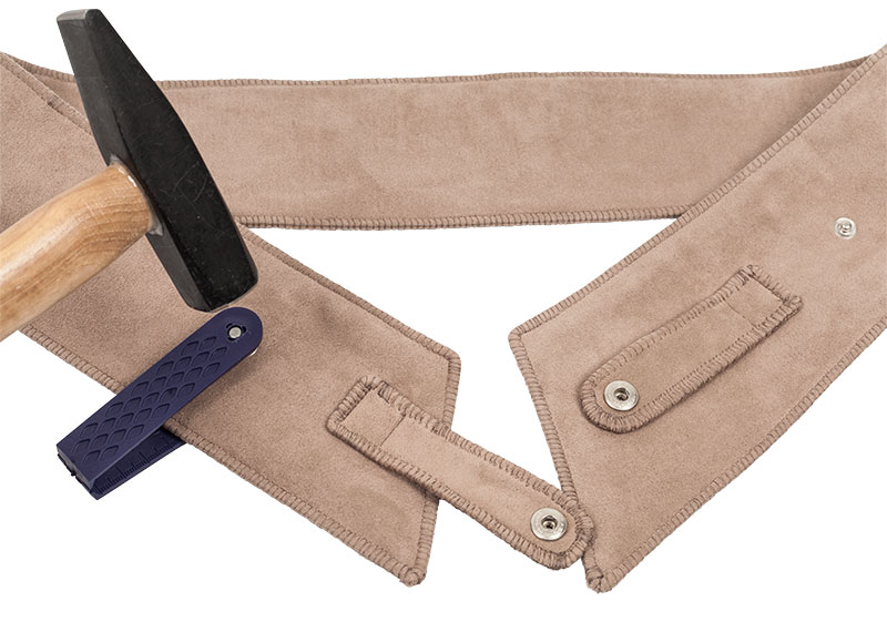 Hüftgürtel selber nähen - Druckknöpfe einschlagen