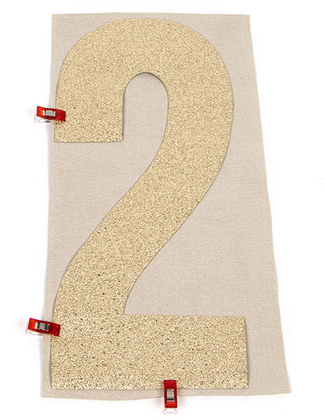 Jahreszahl-Girlande nähen - Schritt 3