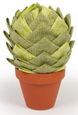 Kakteen Artischockentechnik - fertig gesteckter Kaktus