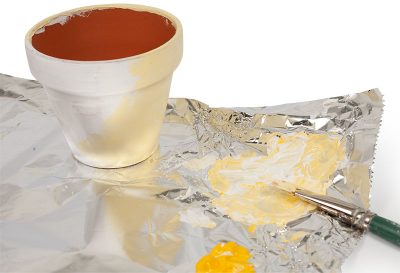 Kakteen Artischockentechnik - bemalen des Topfes