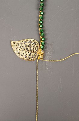 Kette und Armband knüpfen - Schritt 13