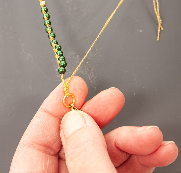 Kette und Armband knüpfen - Schritt 17