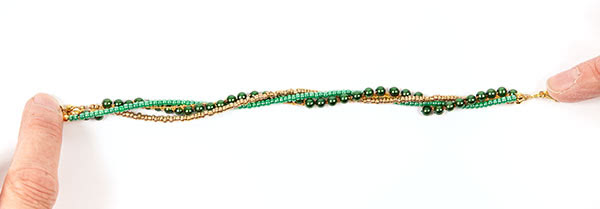 Kette und Armband knüpfen - Schritt 21