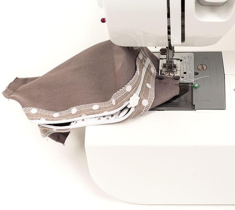 kosmetiktaeschchen-spitzenreissverschluss_schritt9