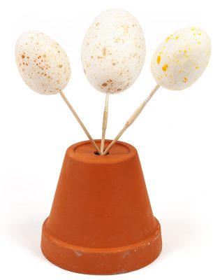 Osterdeko Küken aus Styroporeiern basteln Schritt 8