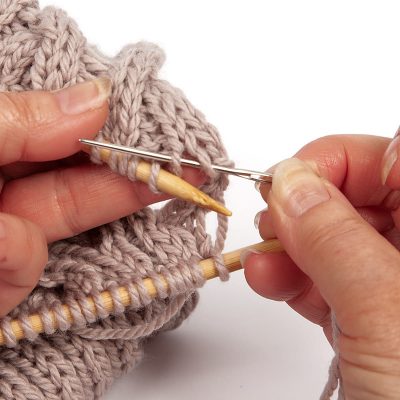 Loopschal mit Zopfmuster stricken - Schritt 37