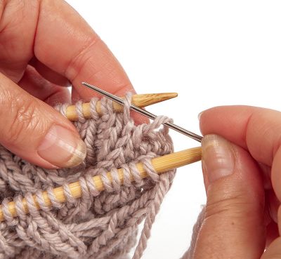 Loopschal mit Zopfmuster stricken - Schritt 40