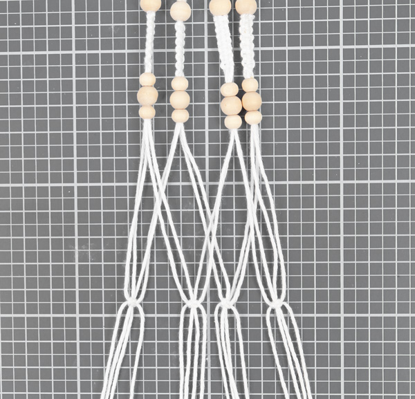Osterdeko mit Makramee - Schritt 23 Osterdeko mit Makramee - Schritt 23