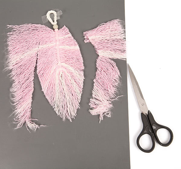 Makramee-Feder basteln - Schritt 21