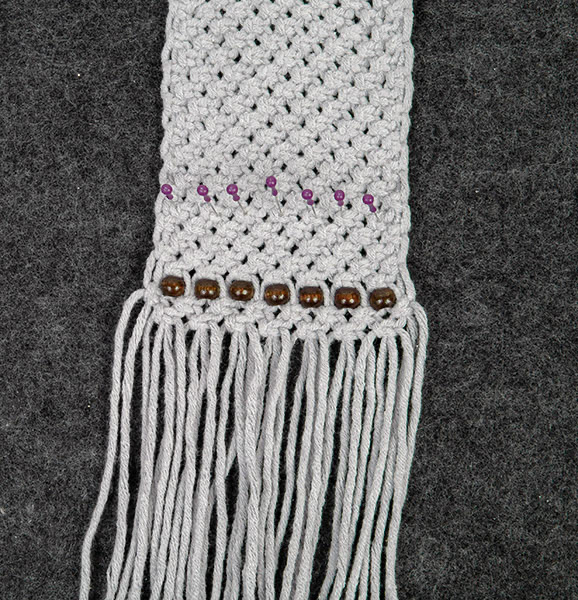 Makramee-Handytasche knüpfen - Schritt 6 Makramee-Handytasche knüpfen - Schritt 6