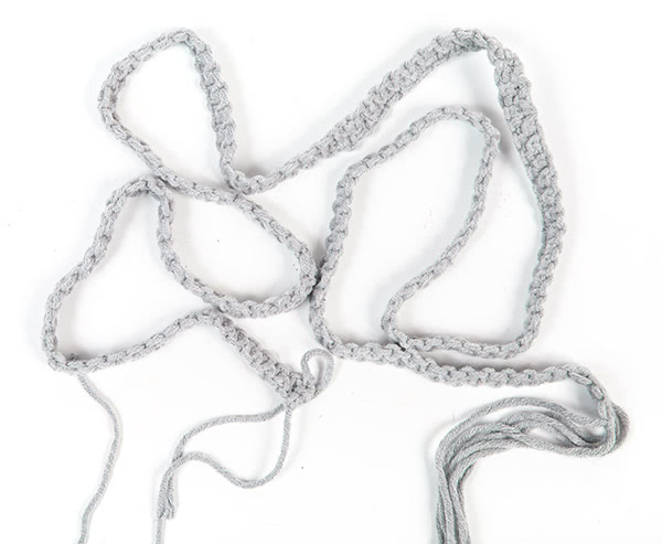 Makramee-Handytasche knüpfen - Schritt 12 Makramee-Handytasche knüpfen - Schritt 12