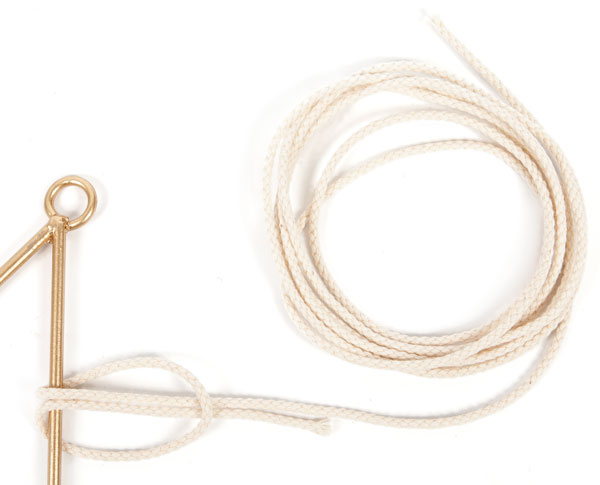 Makramee-Stern basteln - Schritt 3 Makramee-Stern basteln - Schritt 3