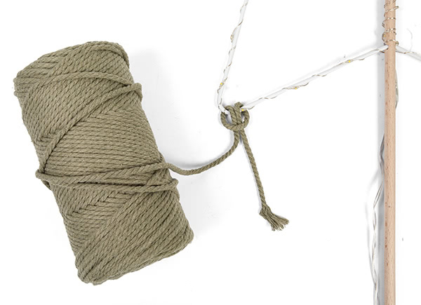 Makramee-Stern basteln - Schritt 7