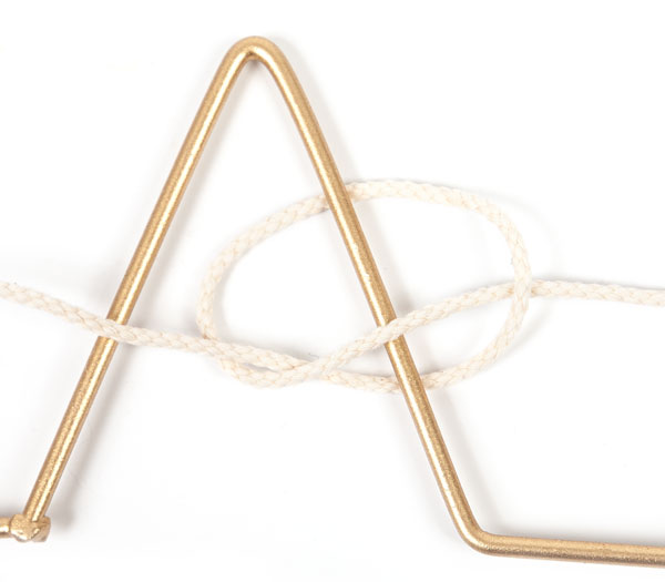 Makramee-Stern basteln - Schritt 19 Makramee-Stern basteln - Schritt 19