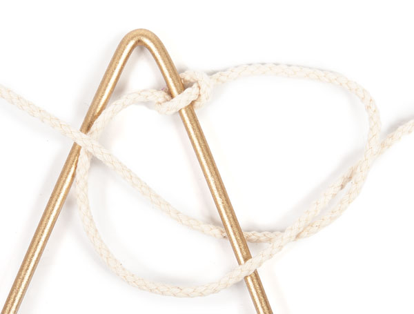 Makramee-Stern basteln - Schritt 22 Makramee-Stern basteln - Schritt 22