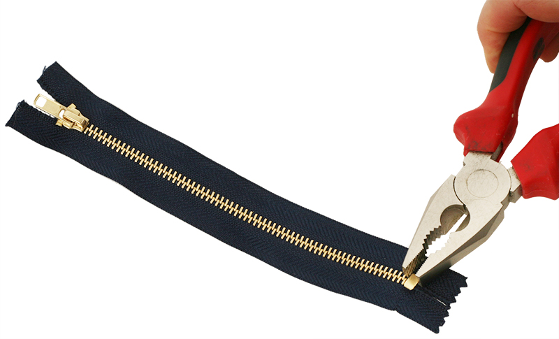 metallreissverschluss-kuerzen-unten-schritt1