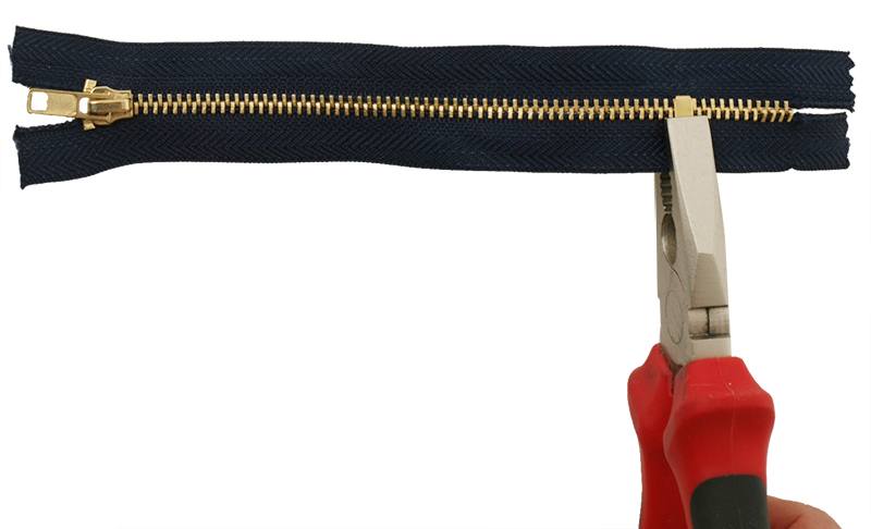 metallreissverschluss-kuerzen-unten-schritt2