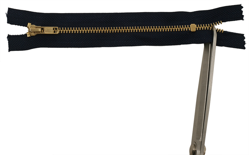 metallreissverschluss-kuerzen-unten-schritt3